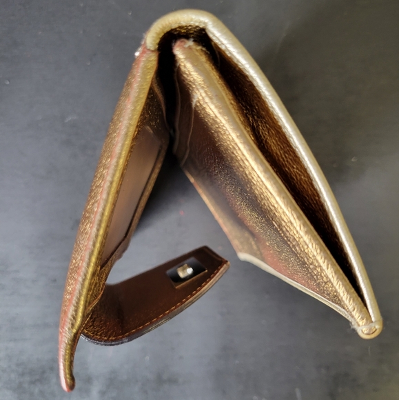 Salvatore Ferragamo metallic long leather wallet - Picture 7 of 15